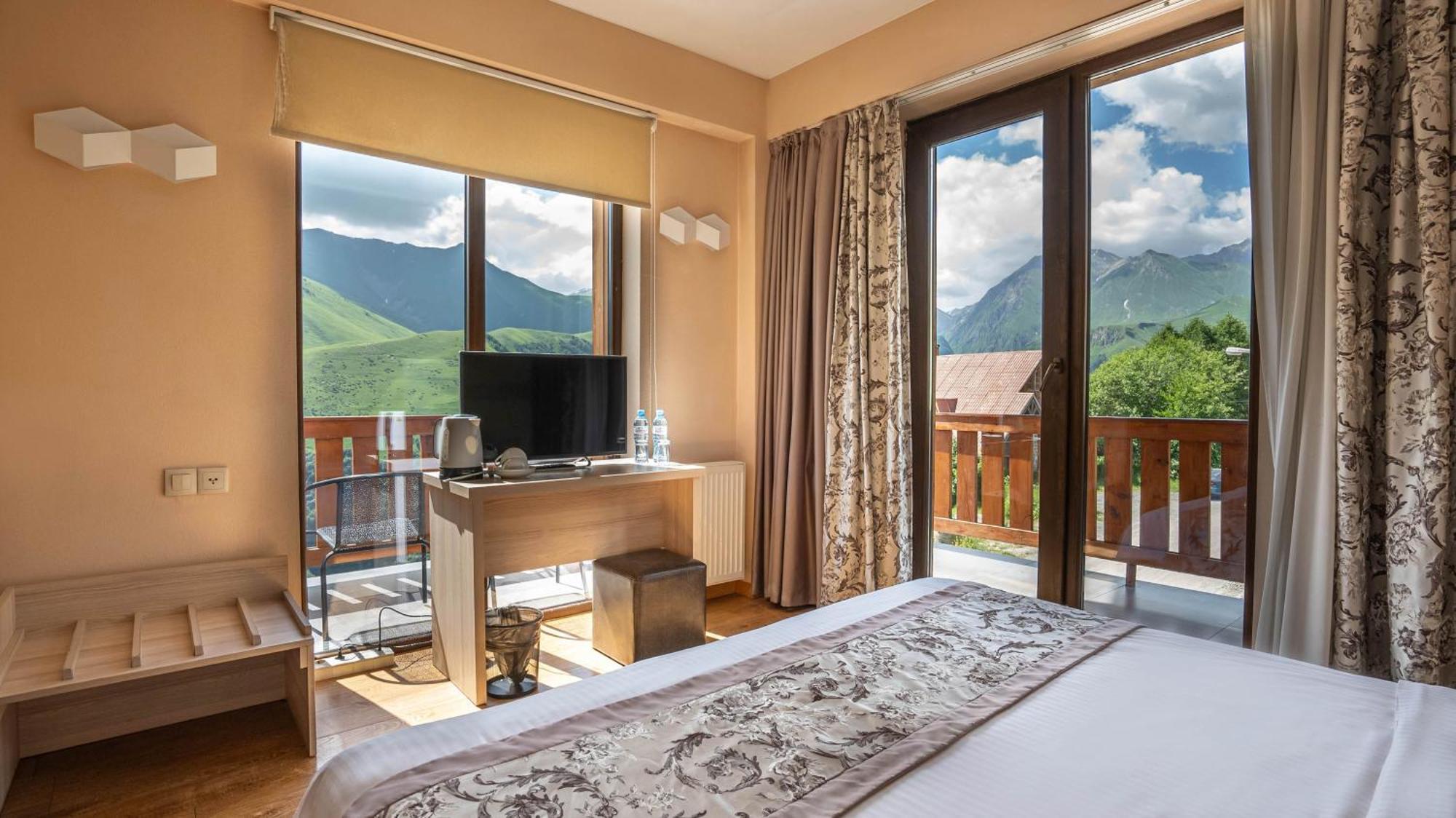 Gudauri Inn Zimmer foto